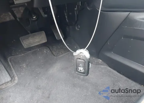 2015 Honda Cr-V Touring z USA, uszkodzony, nr VIN 5J6RM3H95FL026224